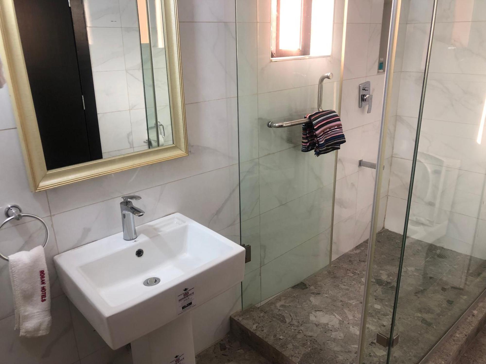 Roban Hotels Limited Enugu Exterior photo